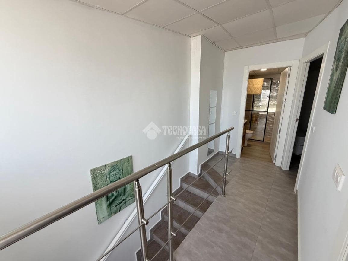 2 bedroom Townhouse for sale in Martos with garage - € 79,900 (Ref: 10023099)