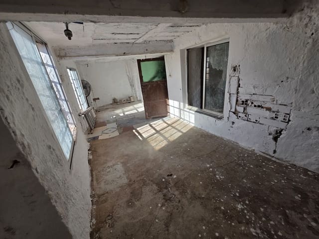 3 slaapkamer Huis te koop in Martos - € 39.900 (Ref: 10091289)