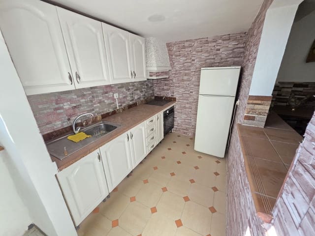 3 slaapkamer Huis te koop in Martos - € 39.900 (Ref: 10091289)