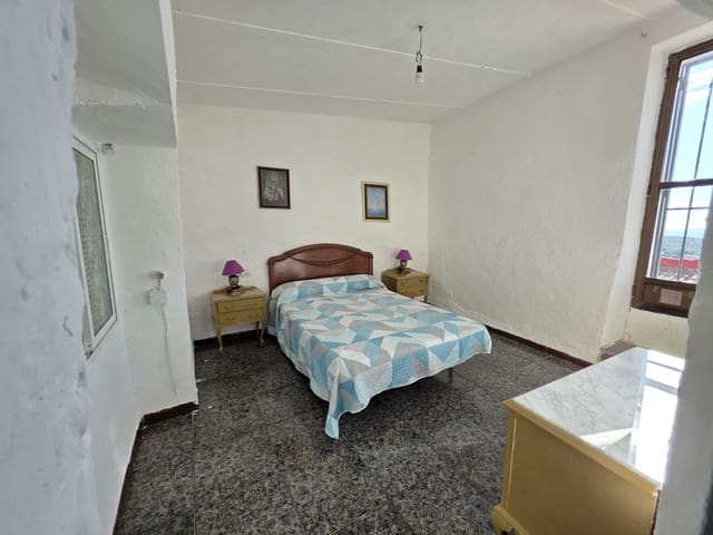 3 slaapkamer Huis te koop in Martos - € 39.900 (Ref: 10091289)
