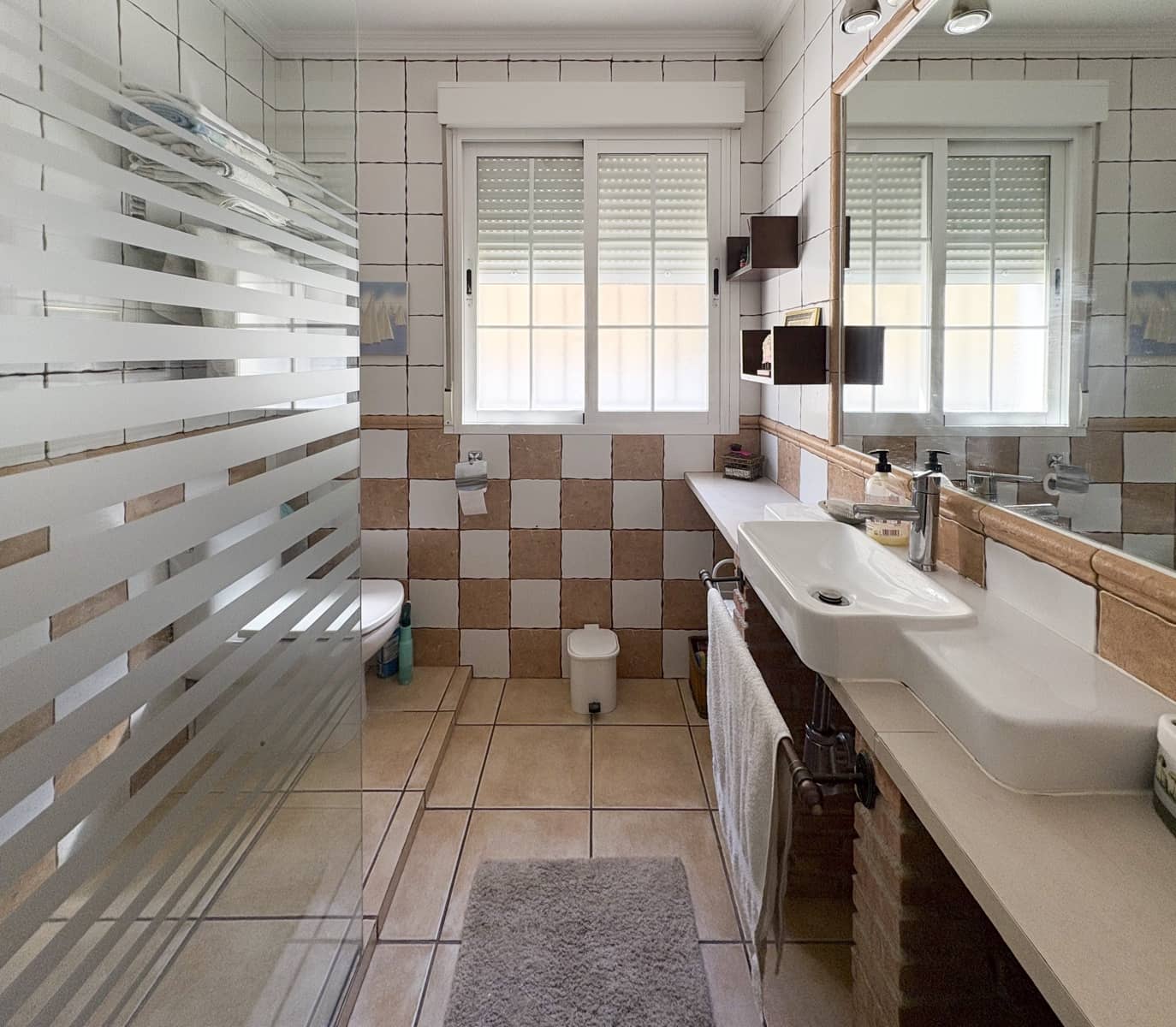 7 slaapkamer Huis te koop in Pegalajar met zwembad garage - € 368.000 (Ref: 10101011)