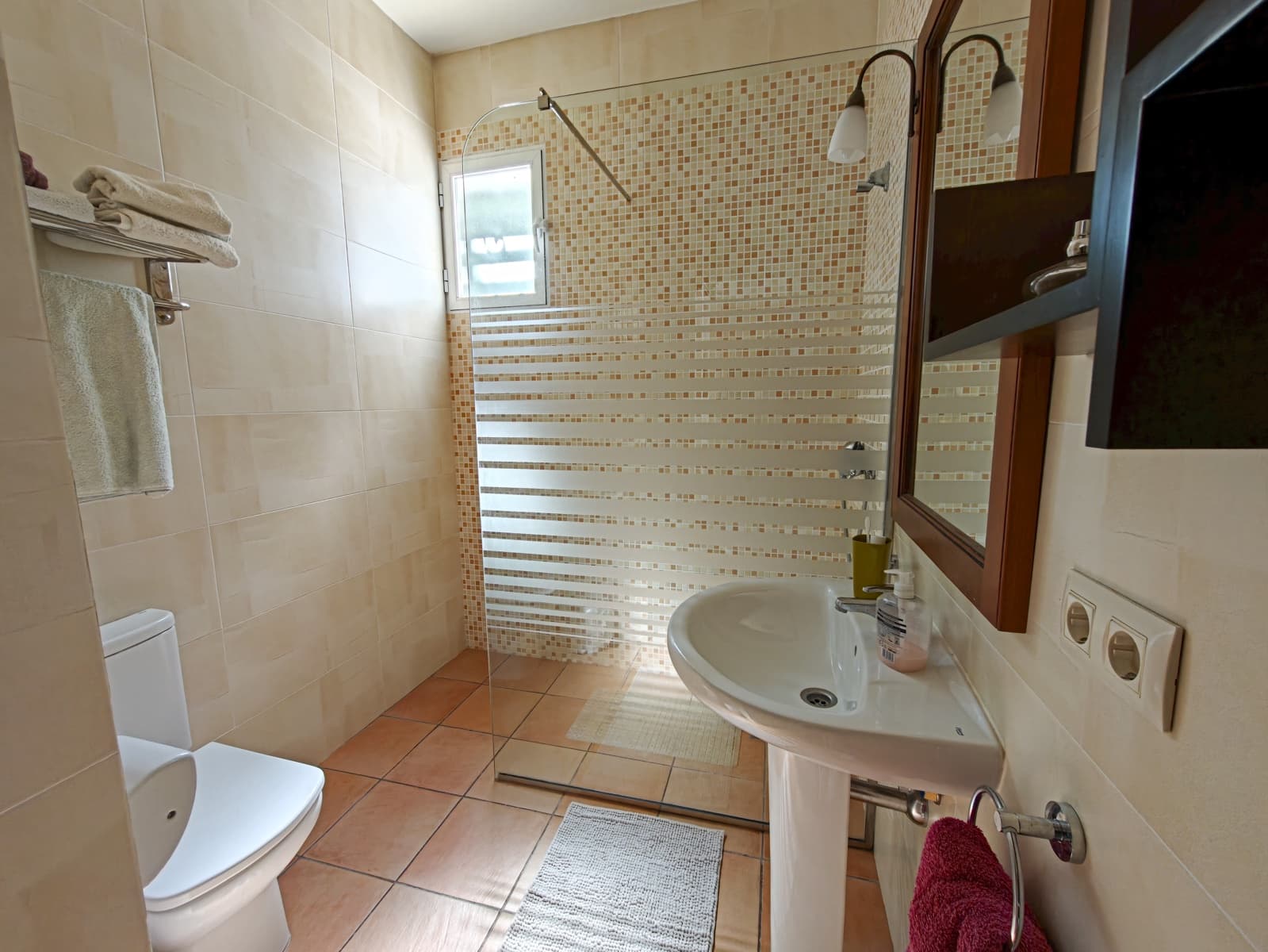 7 slaapkamer Huis te koop in Pegalajar met zwembad garage - € 368.000 (Ref: 10101011)