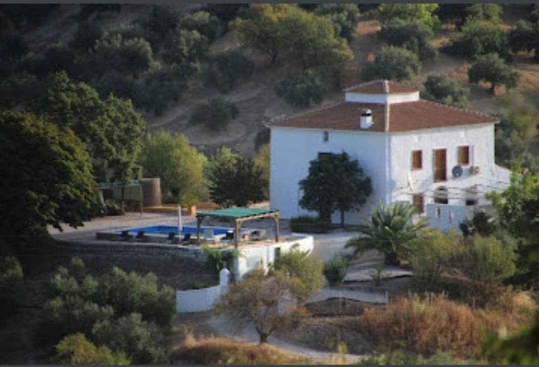 5 soveværelse Finca/Landehus til salg i Martos med swimmingpool - € 289.000 (Ref: 9012995)