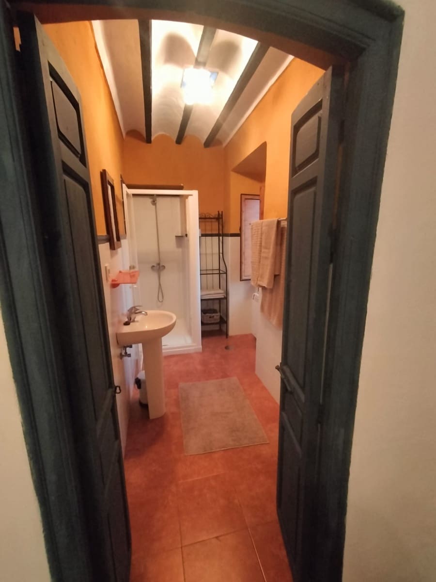 5 soveværelse Finca/Landehus til salg i Martos med swimmingpool - € 289.000 (Ref: 9012995)