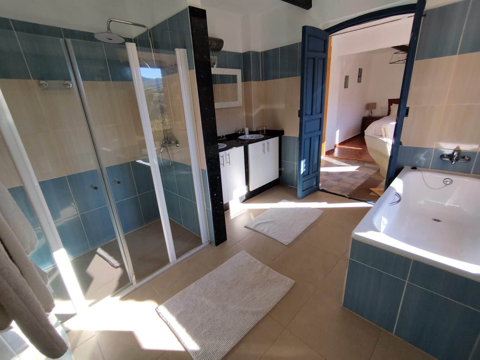 5 soveværelse Finca/Landehus til salg i Martos med swimmingpool - € 289.000 (Ref: 9012995)