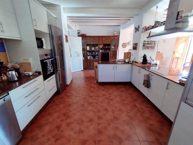 5 soverom Finca/Herregård til salgs i Martos med svømmebasseng - € 289 000 (Ref: 9012995)