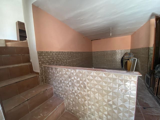 3 soveværelse Byhus til salg i Martos - € 39.900 (Ref: 9018535)