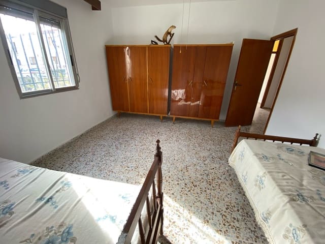 3 bedroom Townhouse for sale in Las Casillas de Martos, Martos - € 72,900 (Ref: 9018553)