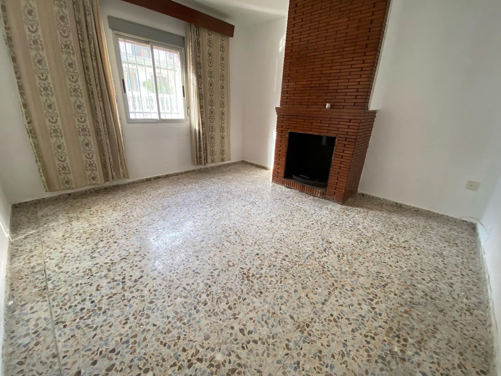 3 soveværelse Byhus til salg i Las Casillas de Martos - € 72.900 (Ref: 9018553)