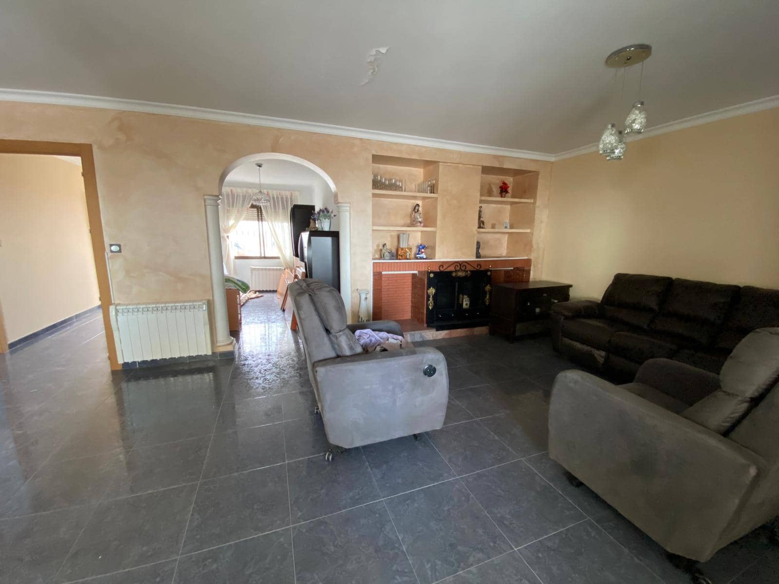 6 soveværelse Byhus til salg i Alcaudete - € 119.900 (Ref: 9030593)