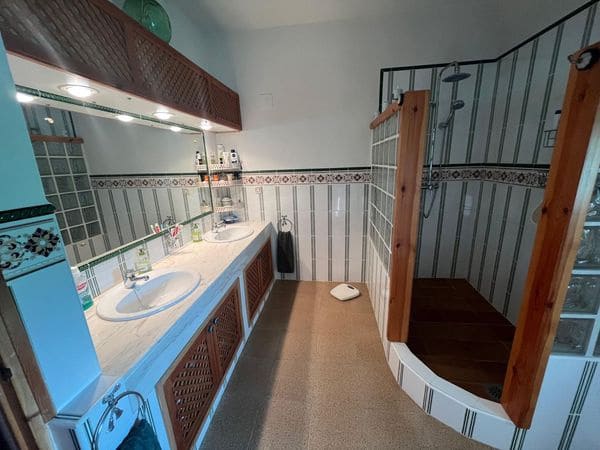 6 soveværelse Byhus til salg i Martos med swimmingpool - € 129.900 (Ref: 9040939)