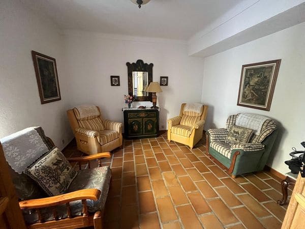 6 soveværelse Byhus til salg i Martos med swimmingpool - € 129.900 (Ref: 9040939)