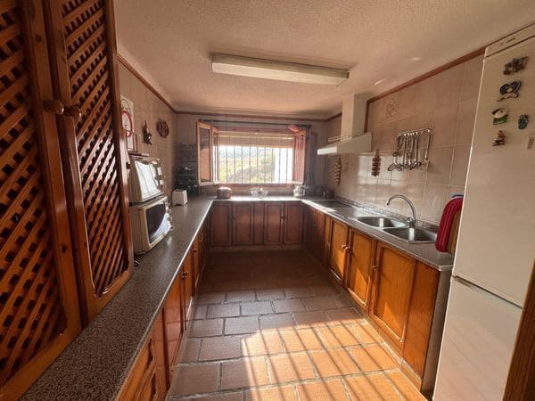 6 soveværelse Byhus til salg i Martos med swimmingpool - € 129.900 (Ref: 9040939)