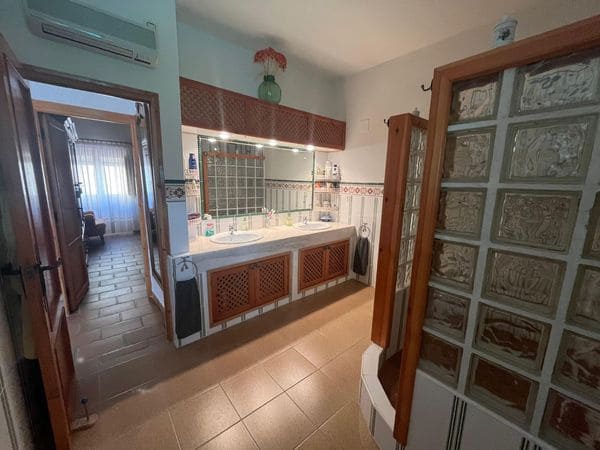 6 soveværelse Byhus til salg i Martos med swimmingpool - € 129.900 (Ref: 9040939)