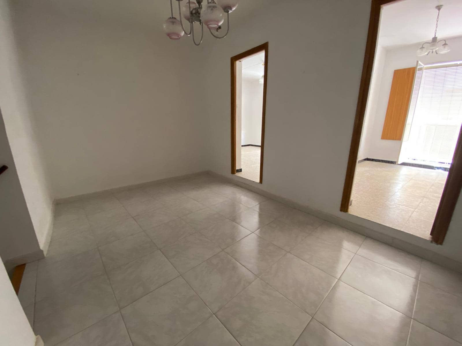 5 bedroom Townhouse for sale in Torredonjimeno - € 65,000 (Ref: 9181498)