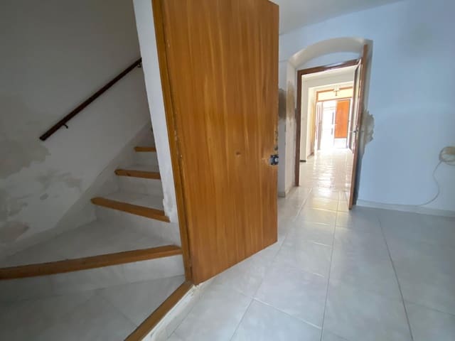 5 bedroom Townhouse for sale in Torredonjimeno - € 65,000 (Ref: 9181498)