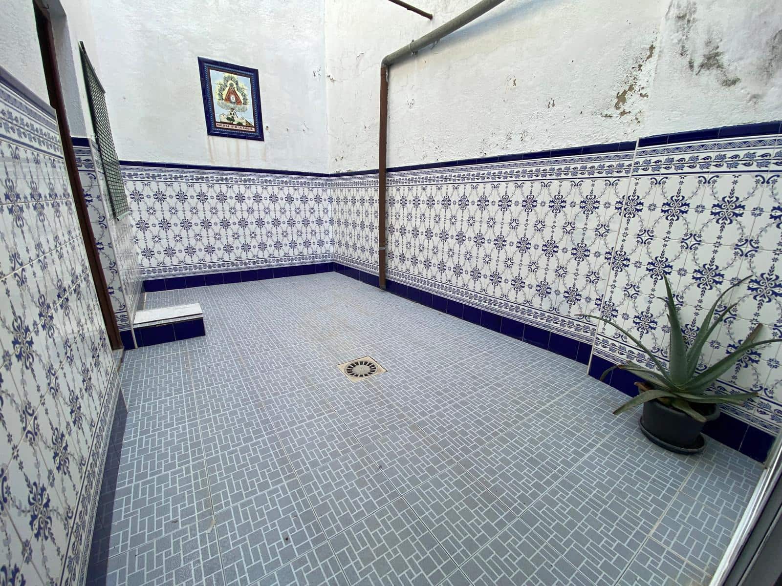 5 bedroom Townhouse for sale in Torredonjimeno - € 65,000 (Ref: 9181498)