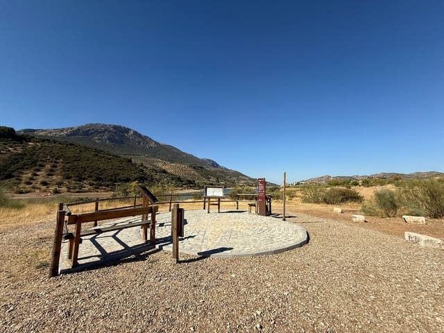 4 soverom Hus til salgs i La Carrasca, Martos med svømmebasseng - € 296 000 (Ref: 9294747)