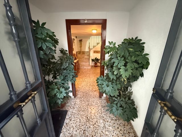 4 soverom Hus til salgs i Martos - € 49 900 (Ref: 9374648)