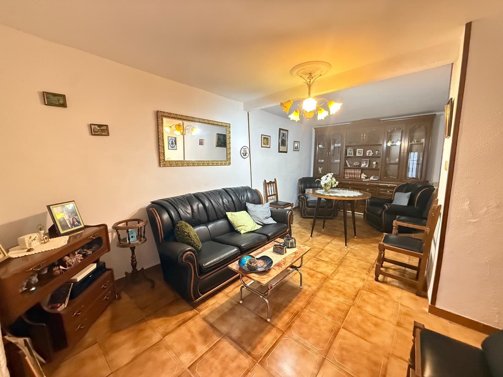 4 soverom Hus til salgs i Martos - € 49 900 (Ref: 9374648)