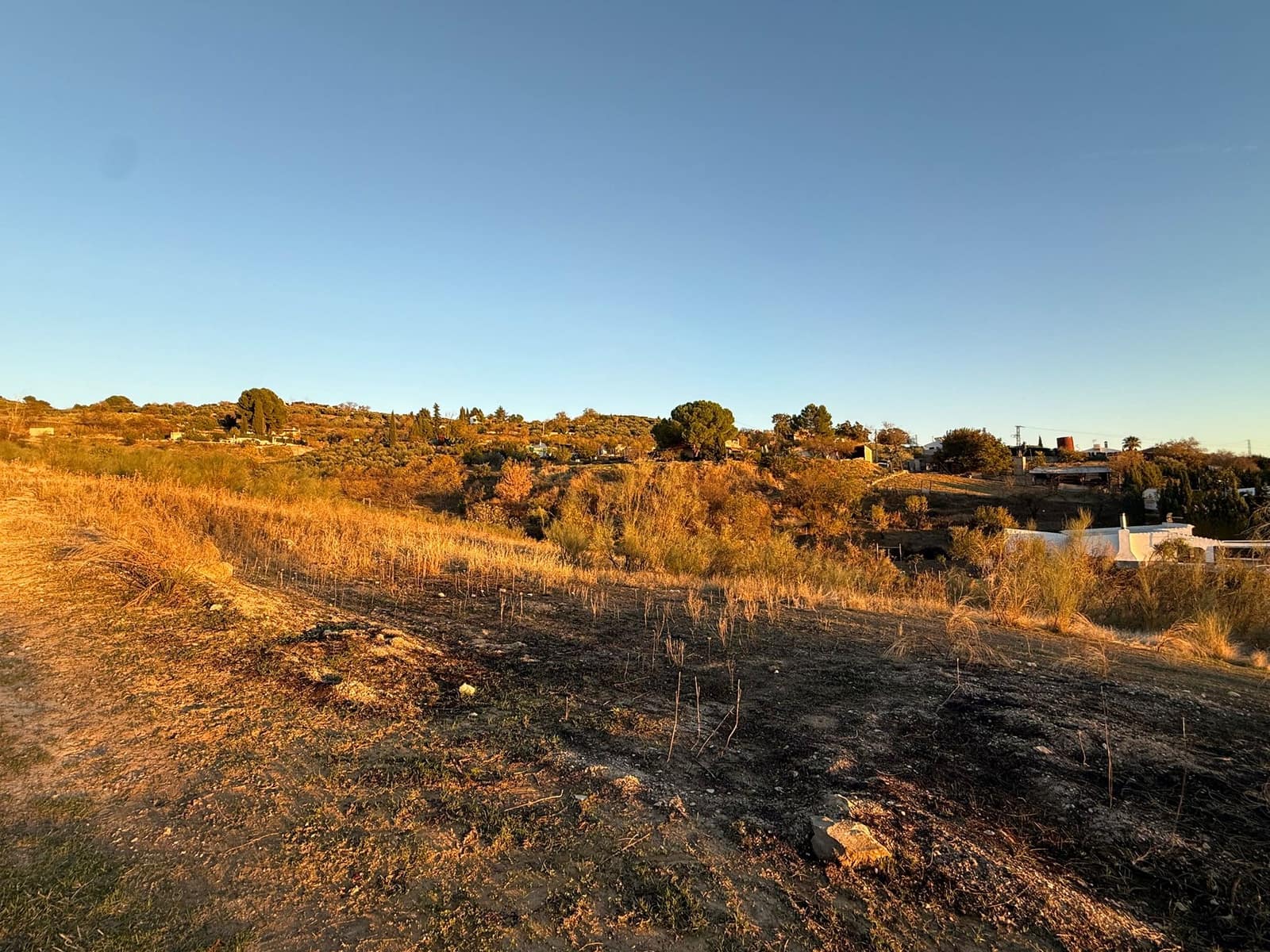 Ubebygd land til salgs i Martos - € 20 000 (Ref: 9379404)
