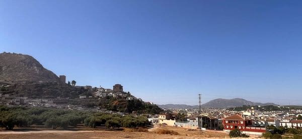 Grunde uden byggetilladelser til salg i Martos - € 499.900 (Ref: 9395490)