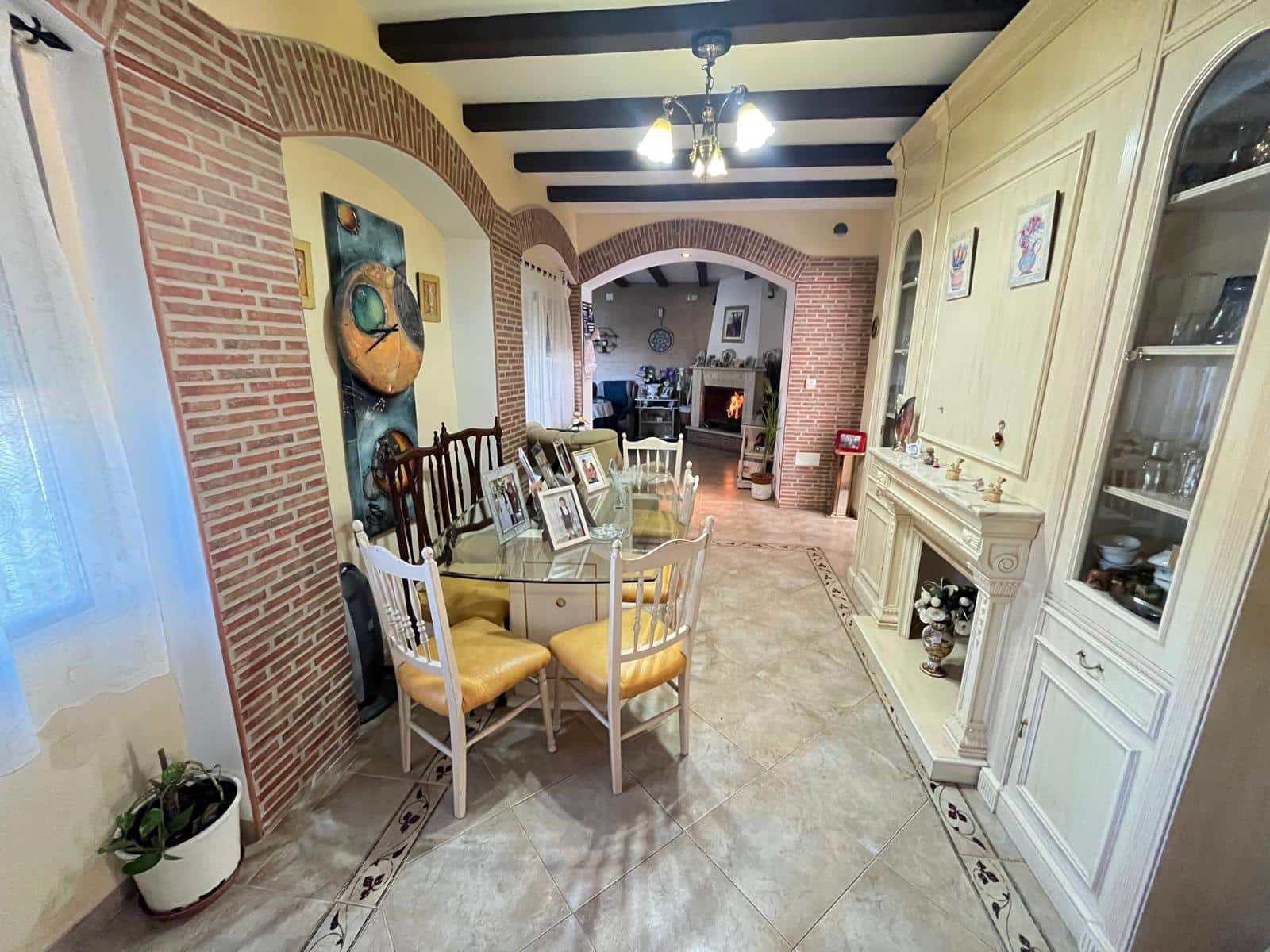 4 makuuhuone Omakotitalo myytävänä paikassa Martos mukana uima-altaan - 265 000 € (Ref: 9523538)