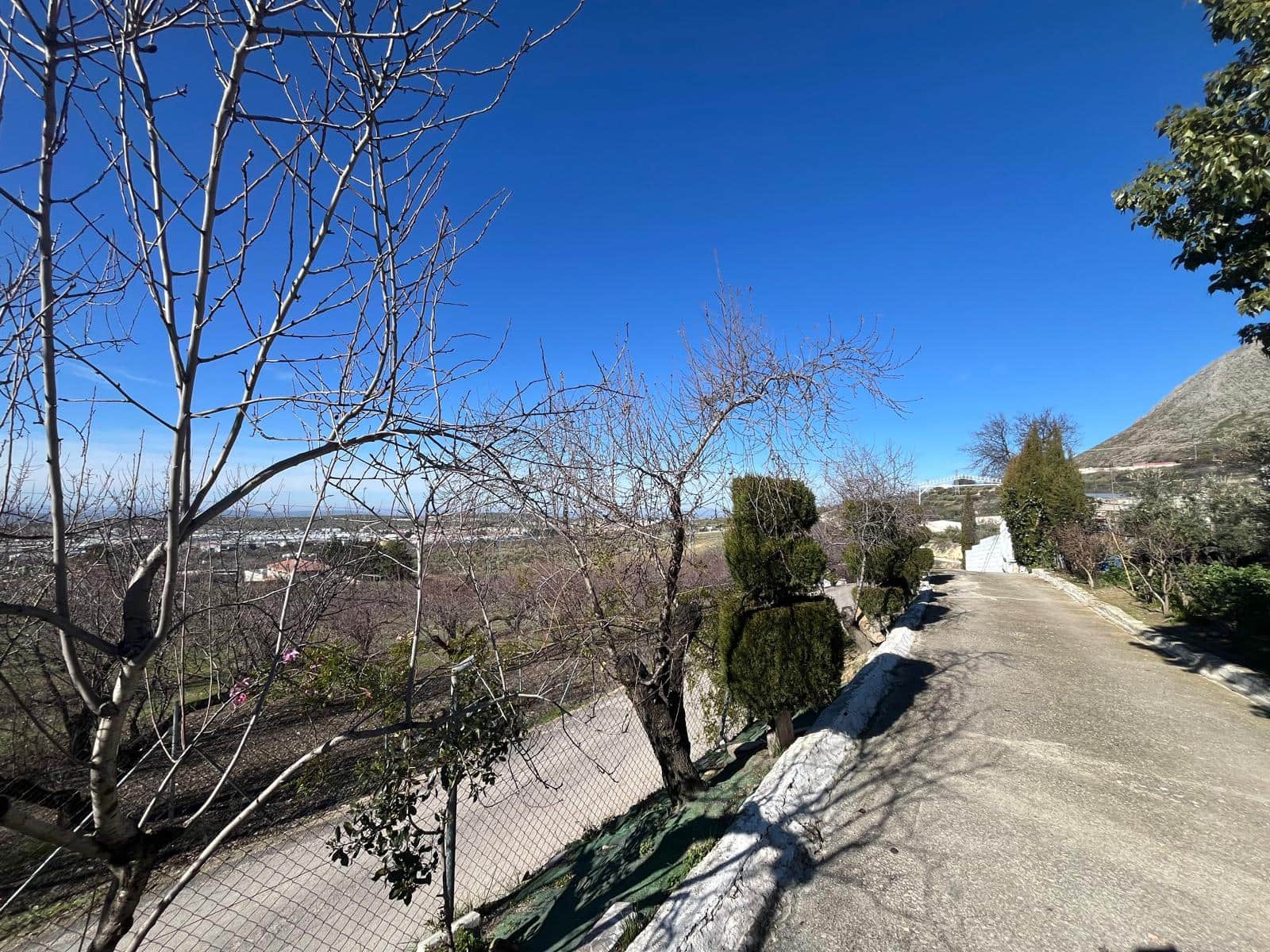 4 makuuhuone Omakotitalo myytävänä paikassa Martos mukana uima-altaan - 265 000 € (Ref: 9523538)