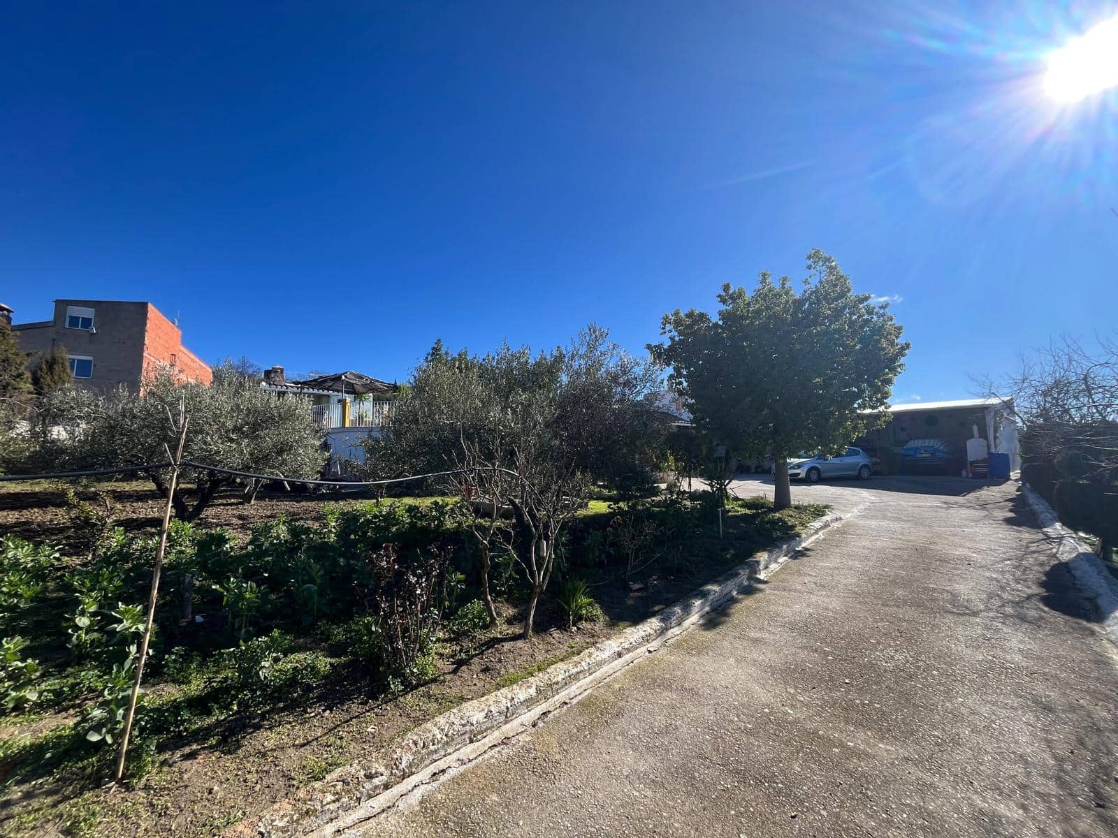 4 makuuhuone Omakotitalo myytävänä paikassa Martos mukana uima-altaan - 265 000 € (Ref: 9523538)