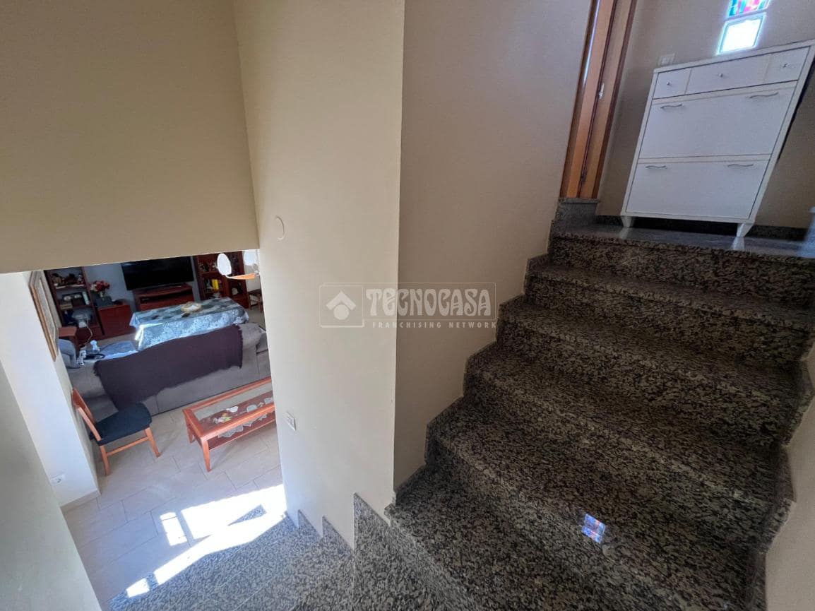 3 makuuhuone Omakotitalo myytävänä paikassa Fuensanta de Martos mukana 
autotalli - 122 900 € (Ref: 9530961)