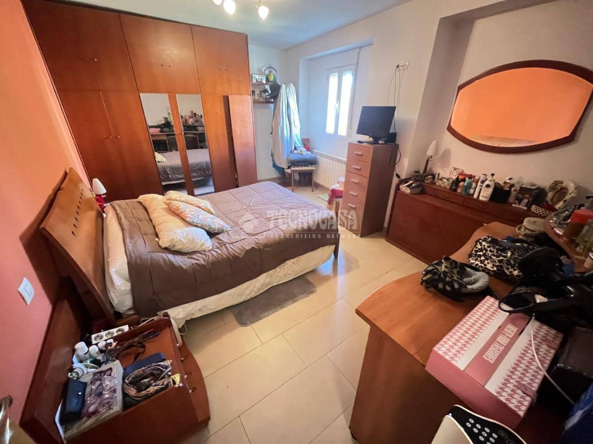 3 makuuhuone Omakotitalo myytävänä paikassa Fuensanta de Martos mukana 
autotalli - 122 900 € (Ref: 9530961)