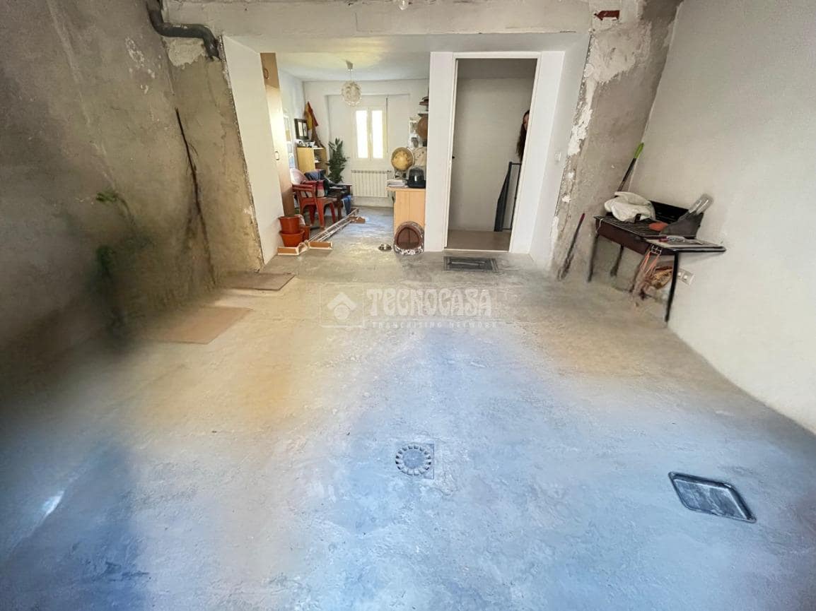 3 makuuhuone Omakotitalo myytävänä paikassa Fuensanta de Martos mukana 
autotalli - 122 900 € (Ref: 9530961)