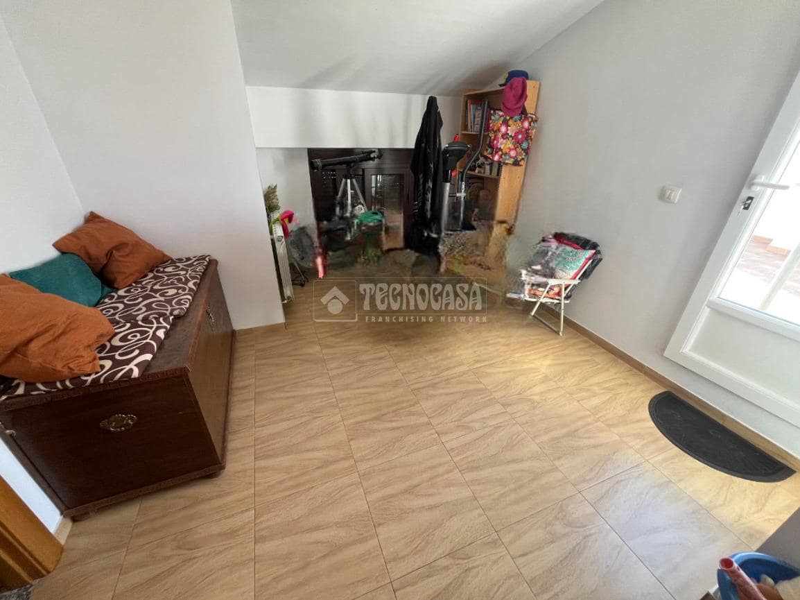 3 makuuhuone Omakotitalo myytävänä paikassa Fuensanta de Martos mukana 
autotalli - 122 900 € (Ref: 9530961)