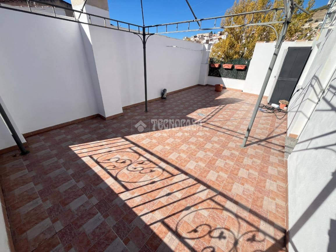 3 makuuhuone Omakotitalo myytävänä paikassa Fuensanta de Martos mukana 
autotalli - 122 900 € (Ref: 9530961)