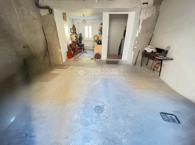 3 makuuhuone Omakotitalo myytävänä paikassa Fuensanta de Martos mukana 
autotalli - 122 900 € (Ref: 9530961)