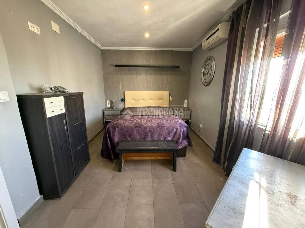 2 quarto Casa em Banda para venda em Martos com piscina garagem - 71 900 € (Ref: 9530965)