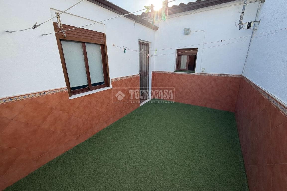 3 makuuhuone Omakotitalo myytävänä paikassa Martos - 79 900 € (Ref: 9530966)