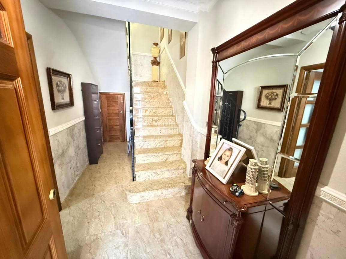 3 makuuhuone Omakotitalo myytävänä paikassa Martos - 79 900 € (Ref: 9530966)