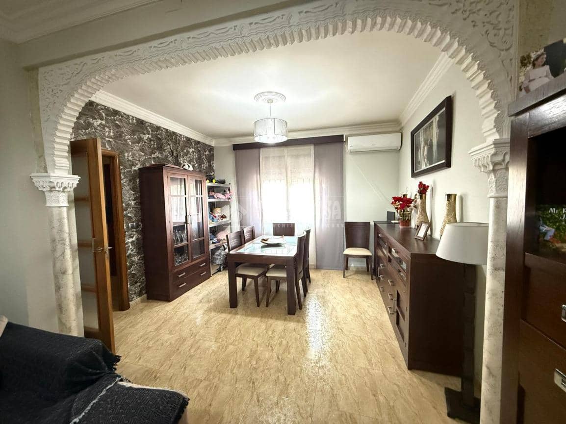 3 makuuhuone Omakotitalo myytävänä paikassa Martos - 79 900 € (Ref: 9530966)