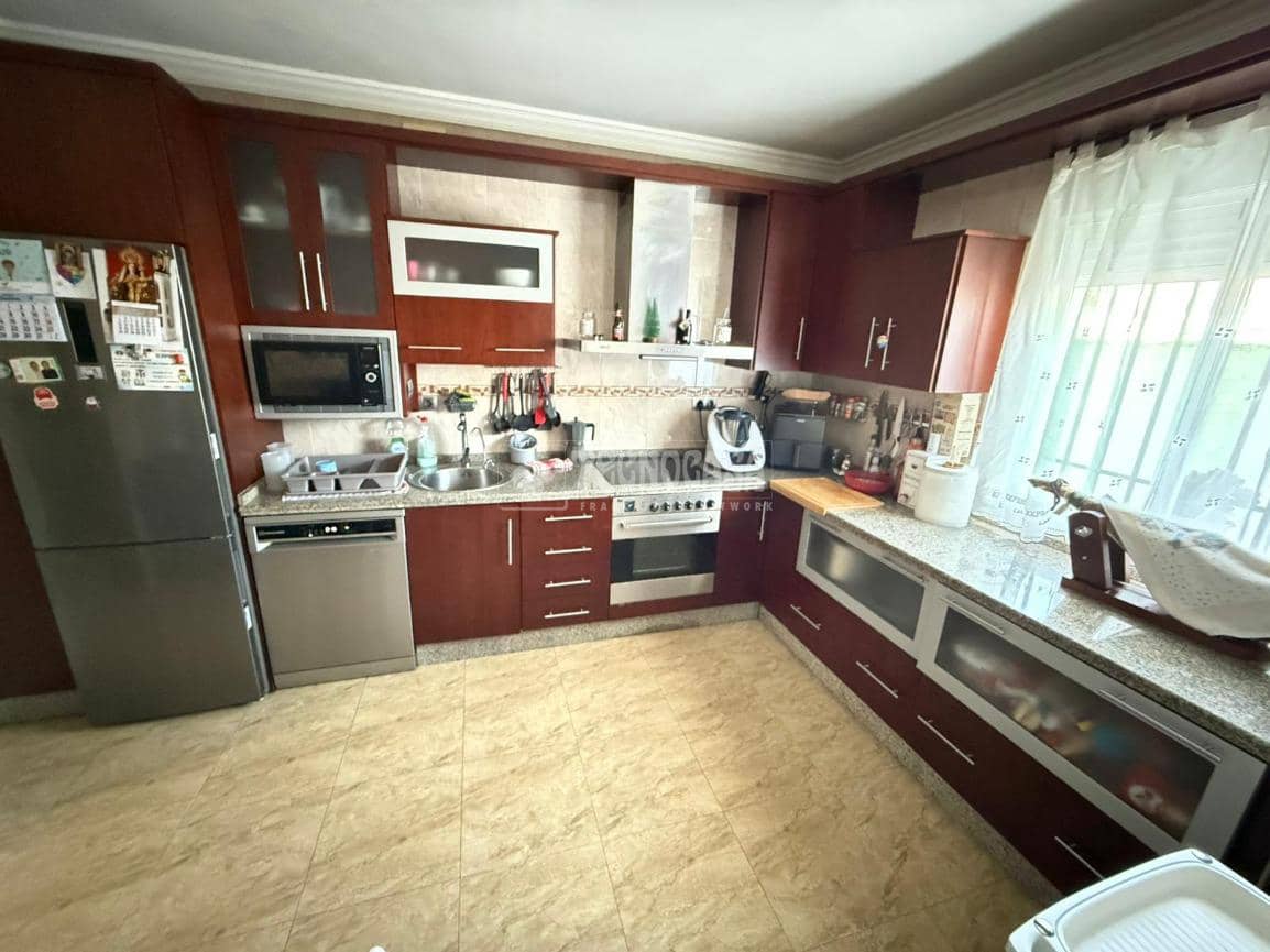 3 makuuhuone Omakotitalo myytävänä paikassa Martos - 79 900 € (Ref: 9530966)