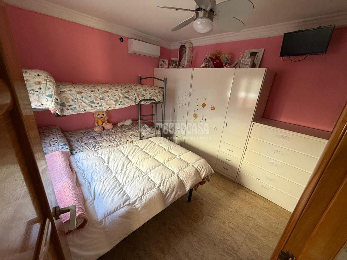 3 makuuhuone Omakotitalo myytävänä paikassa Martos - 79 900 € (Ref: 9530966)