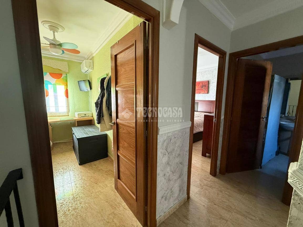 3 makuuhuone Omakotitalo myytävänä paikassa Martos - 79 900 € (Ref: 9530966)