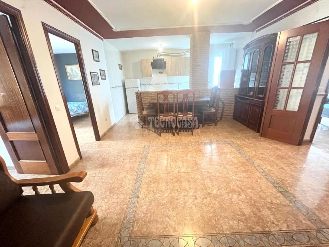 3 bedroom Flat for sale in Martos with garage - € 66,000 (Ref: 9534528)