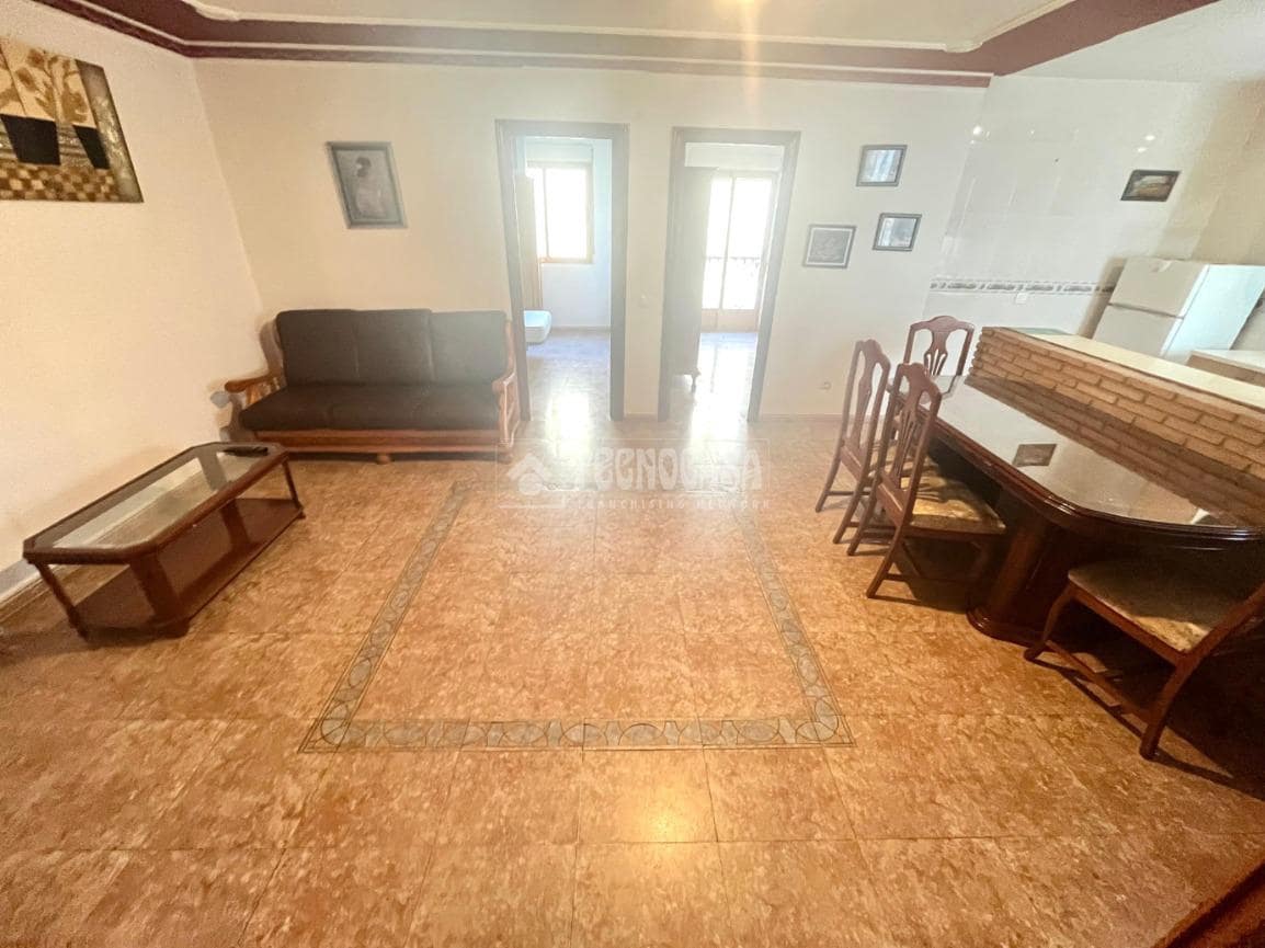 3 bedroom Flat for sale in Martos with garage - € 66,000 (Ref: 9534528)