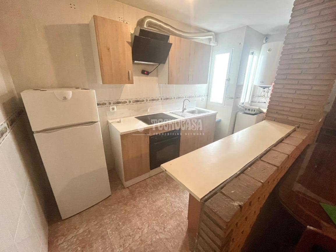 3 bedroom Flat for sale in Martos with garage - € 66,000 (Ref: 9534528)