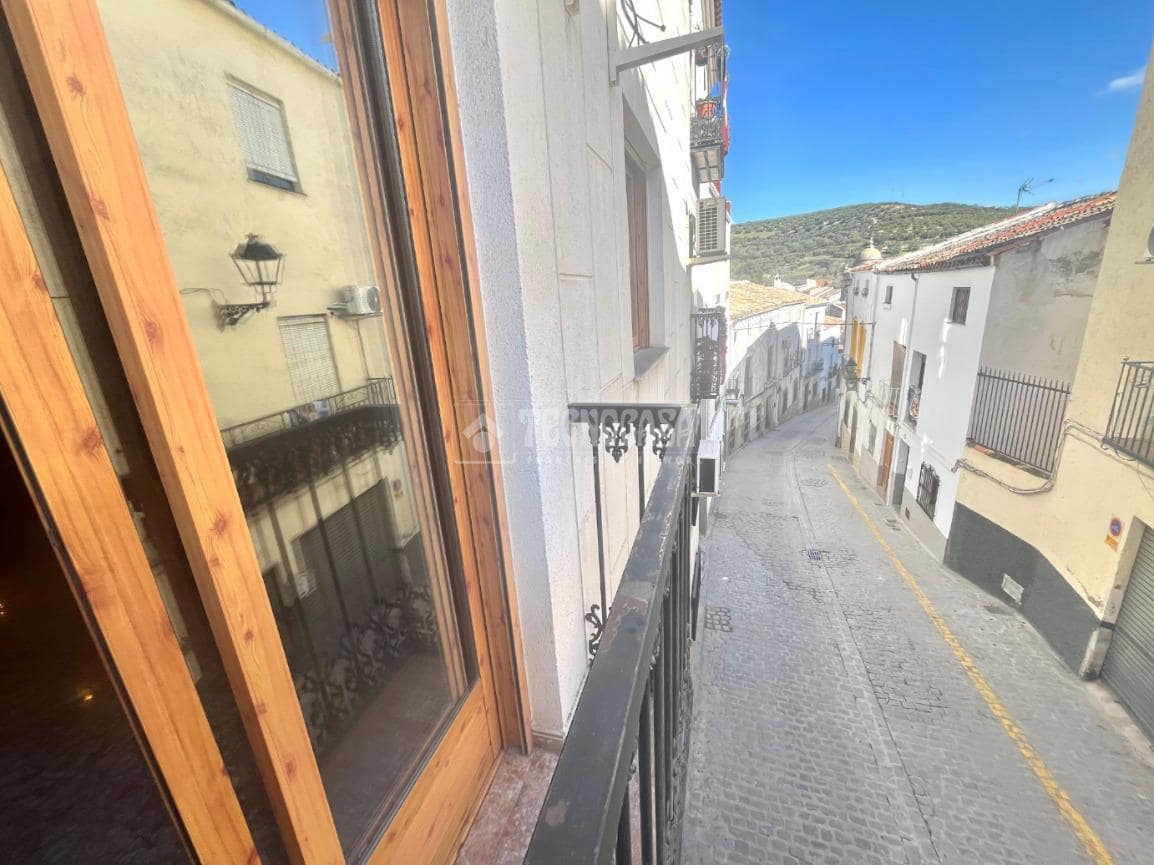 3 bedroom Flat for sale in Martos with garage - € 66,000 (Ref: 9534528)