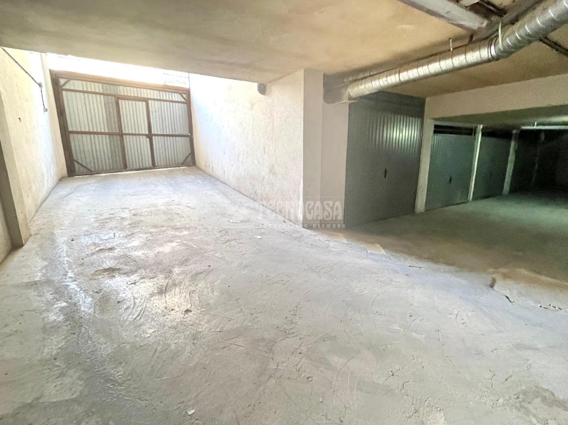 3 bedroom Flat for sale in Martos with garage - € 66,000 (Ref: 9534528)