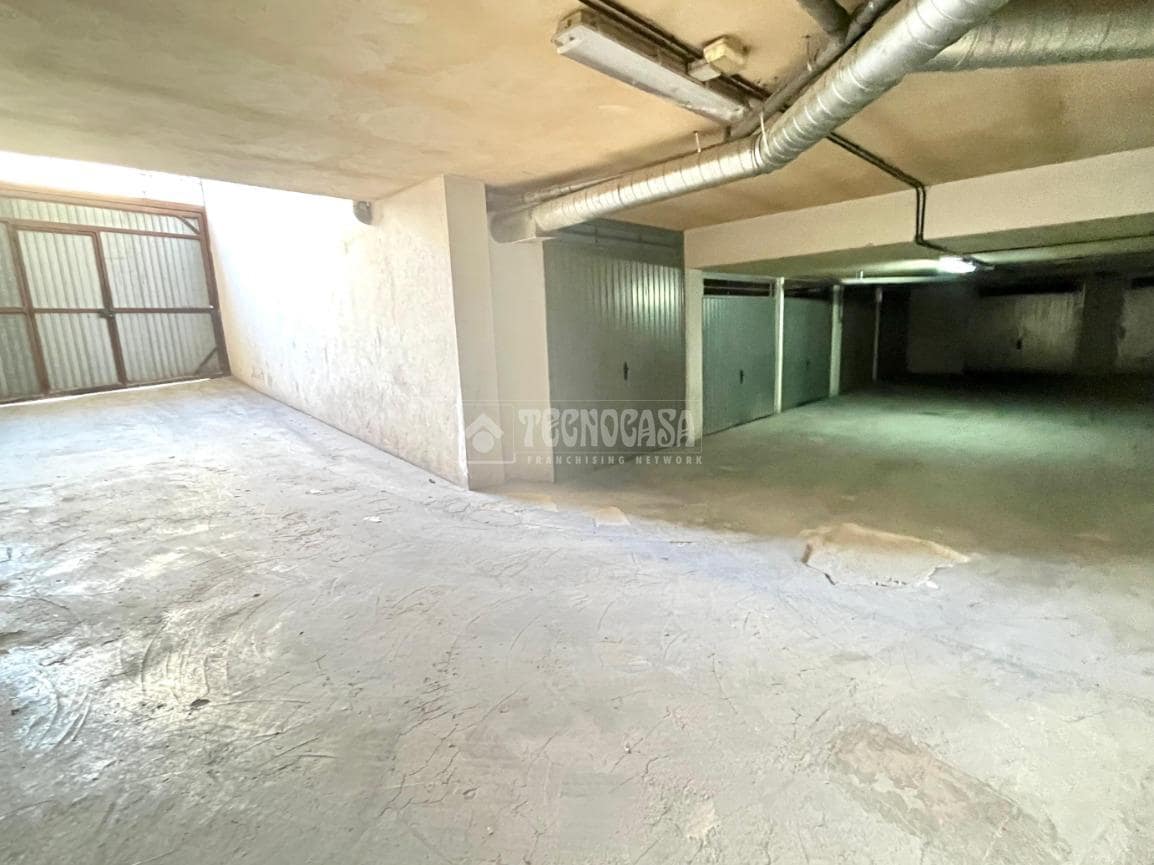 3 bedroom Flat for sale in Martos with garage - € 66,000 (Ref: 9534528)