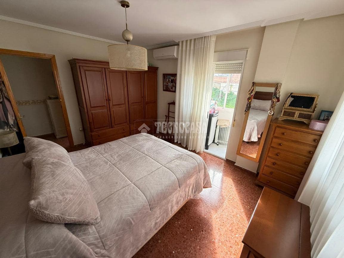 3 bedroom Flat for sale in Martos - € 99,900 (Ref: 9534580)