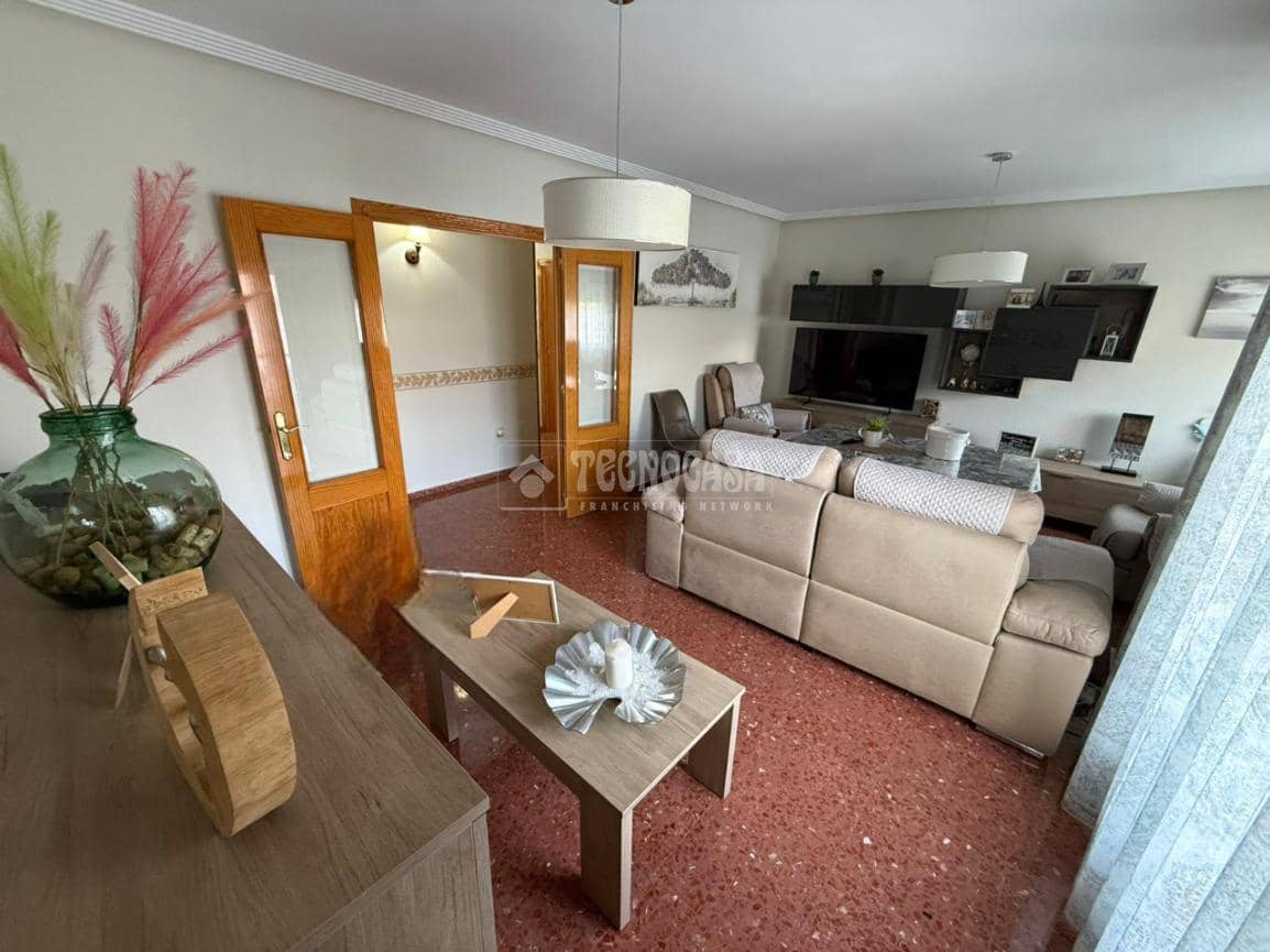 3 bedroom Flat for sale in Martos - € 99,900 (Ref: 9534580)